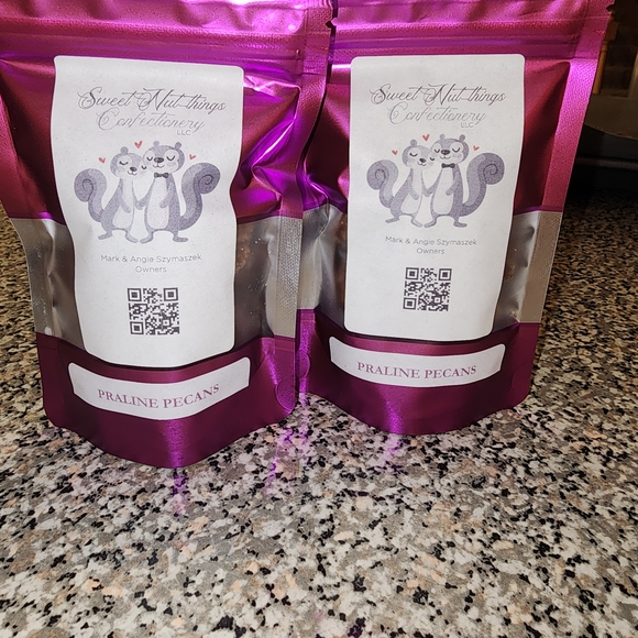 NIB 3oz Praline Pecans By Sweet Nut-things Confectionery - Picture 2 of 4